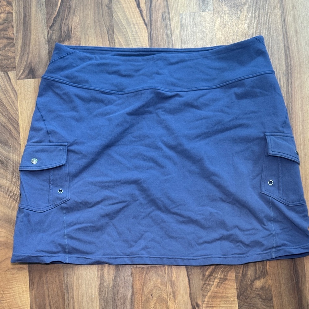 Athleta Navy Skirt with Pockets